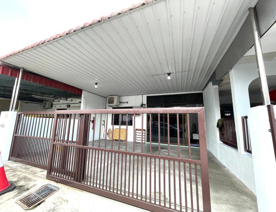 Heritage Cozy Entire 3 Bedroom House At Kijang Alma Bukit Mertajam Exterior photo