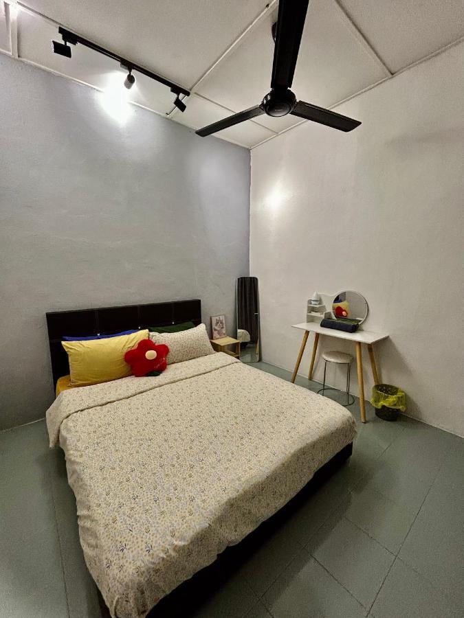 Heritage Cozy Entire 3 Bedroom House At Kijang Alma Bukit Mertajam Exterior photo